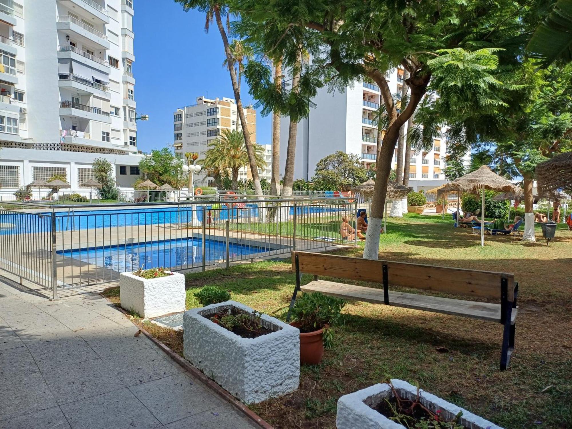 Luminoso Estudio Muy Cerca De La Playa Apartment Benalmadena Exterior photo